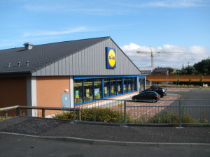 Lidl_store_Port_Glasgow_-_geograph.org.uk_-_1395380