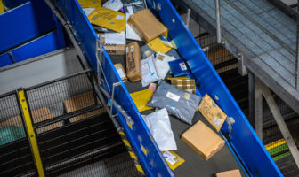 Royal Mail tells CWU to remove threat of Christmas peak strike