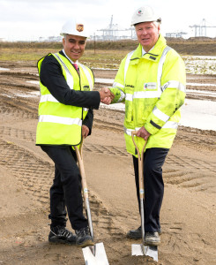 Luis Arriaga, left, with Simon Moore of London Gateway.