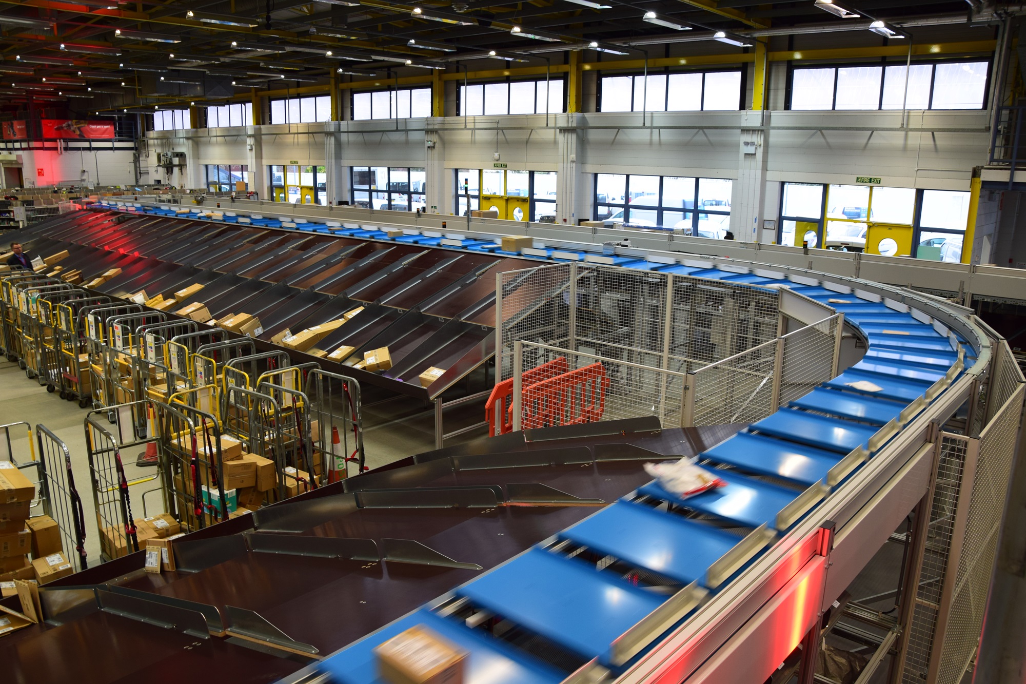 Royal Mail to install automated parcel sorters in four mail centres ...