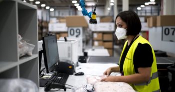 XPO Logistics deploys touchless barcode scanners