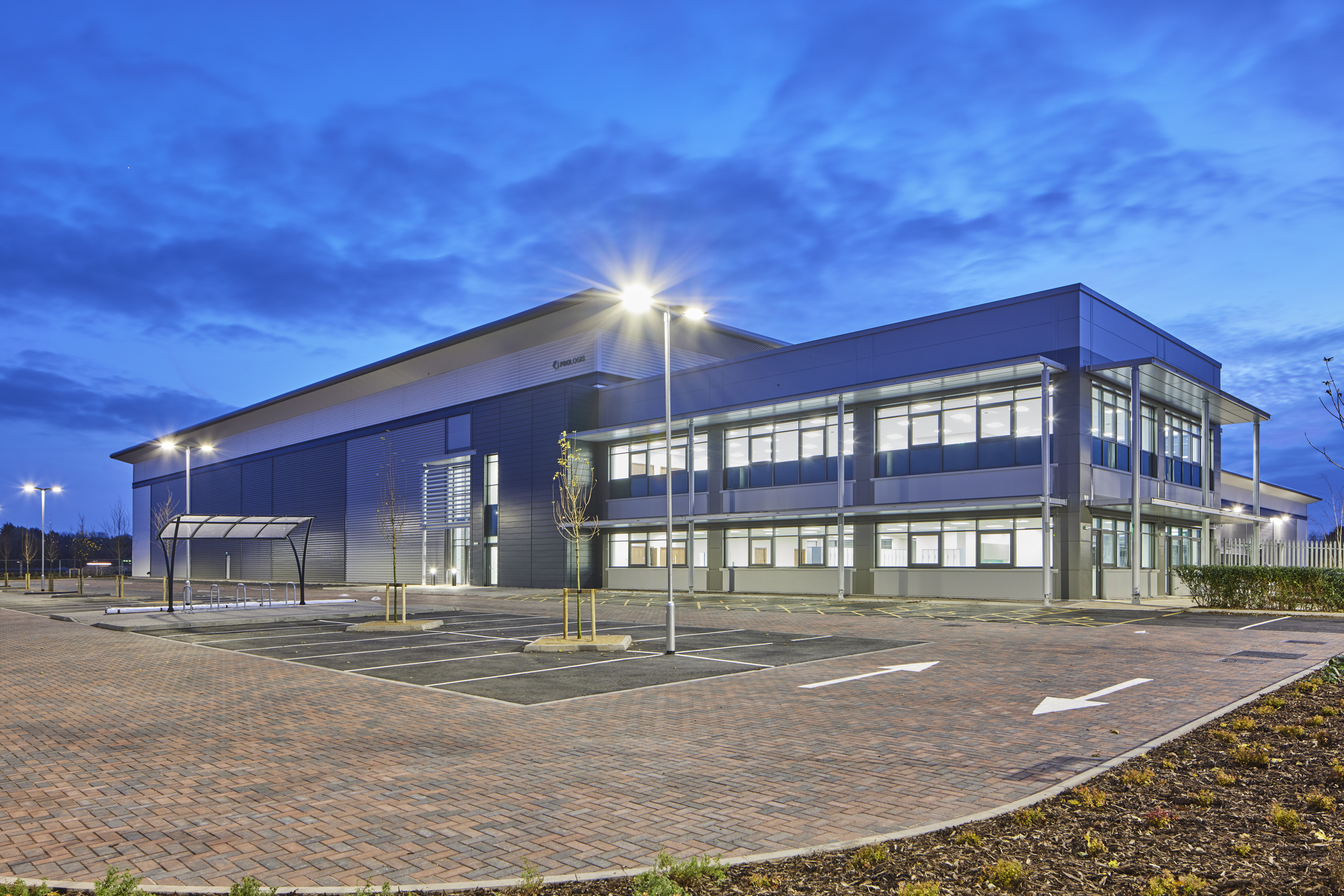 Chinese ecommerce business secures first UK warehouse - Vimarsana News