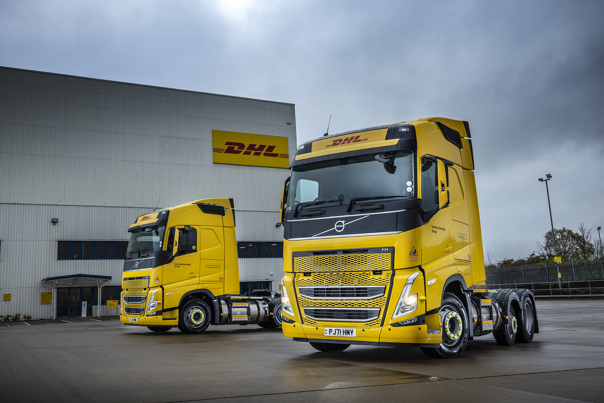 DHL Supply Chain partners with Volvo to add LNG trucks to its fleet - Vimarsana News