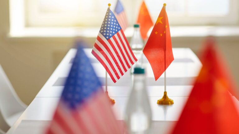 US reaches trade deal with China US and China trade deal