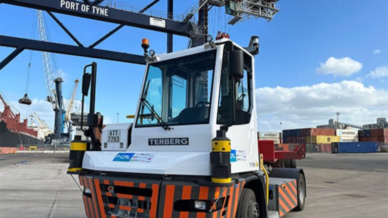 autonomous port logistics