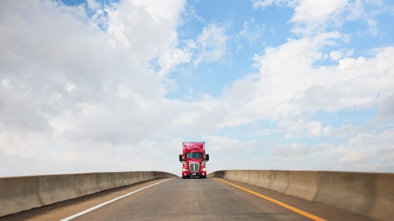 Roehl Transport deploys autonomous trucks