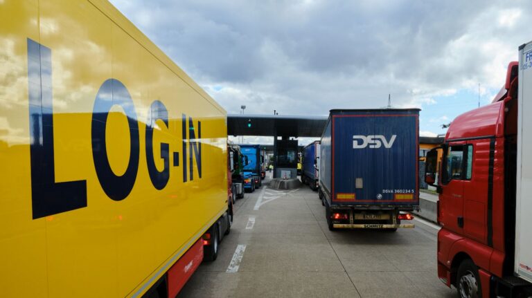 Road freight suffering global driver shortage, IRU reports