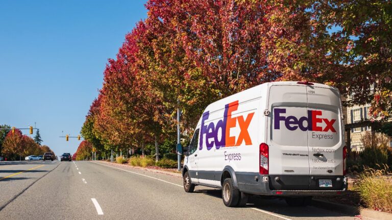 FedEx focuses US freight division on LTL