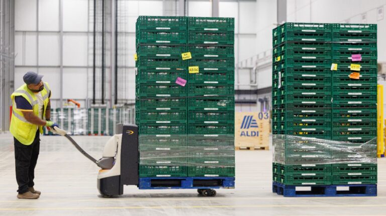 Aldi begins fresh produce operations at UK warehouse